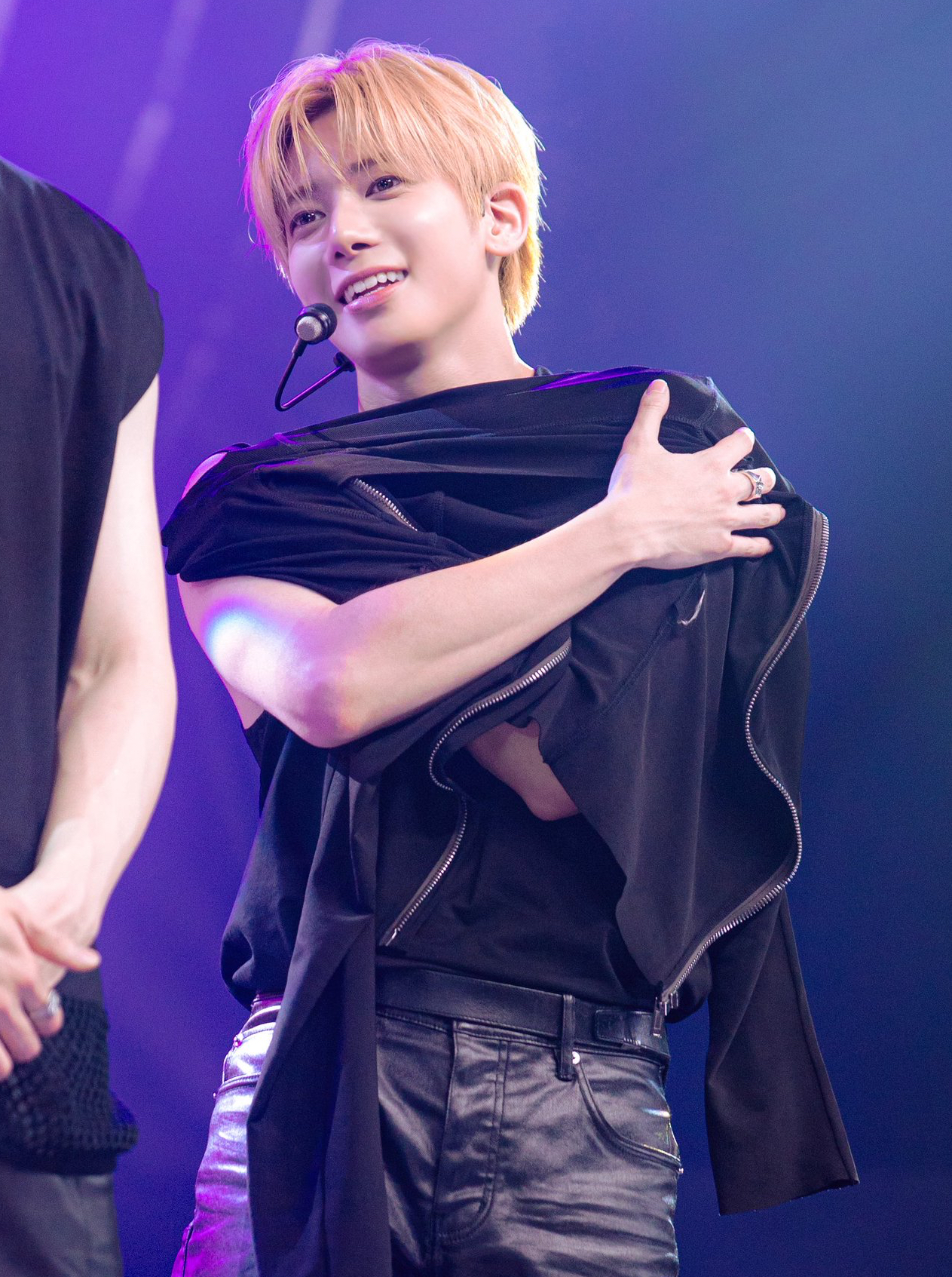 태현 (투모로우바이투게더)의 비하인드 컷