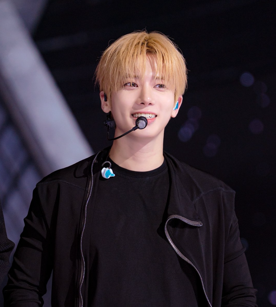 태현 (투모로우바이투게더)의 비하인드 컷