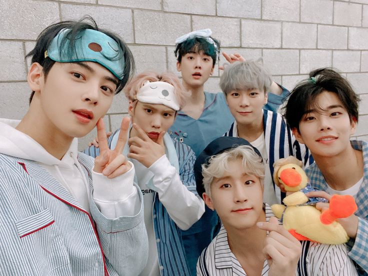 Momen yang diabadikan oleh penggemar ASTRO