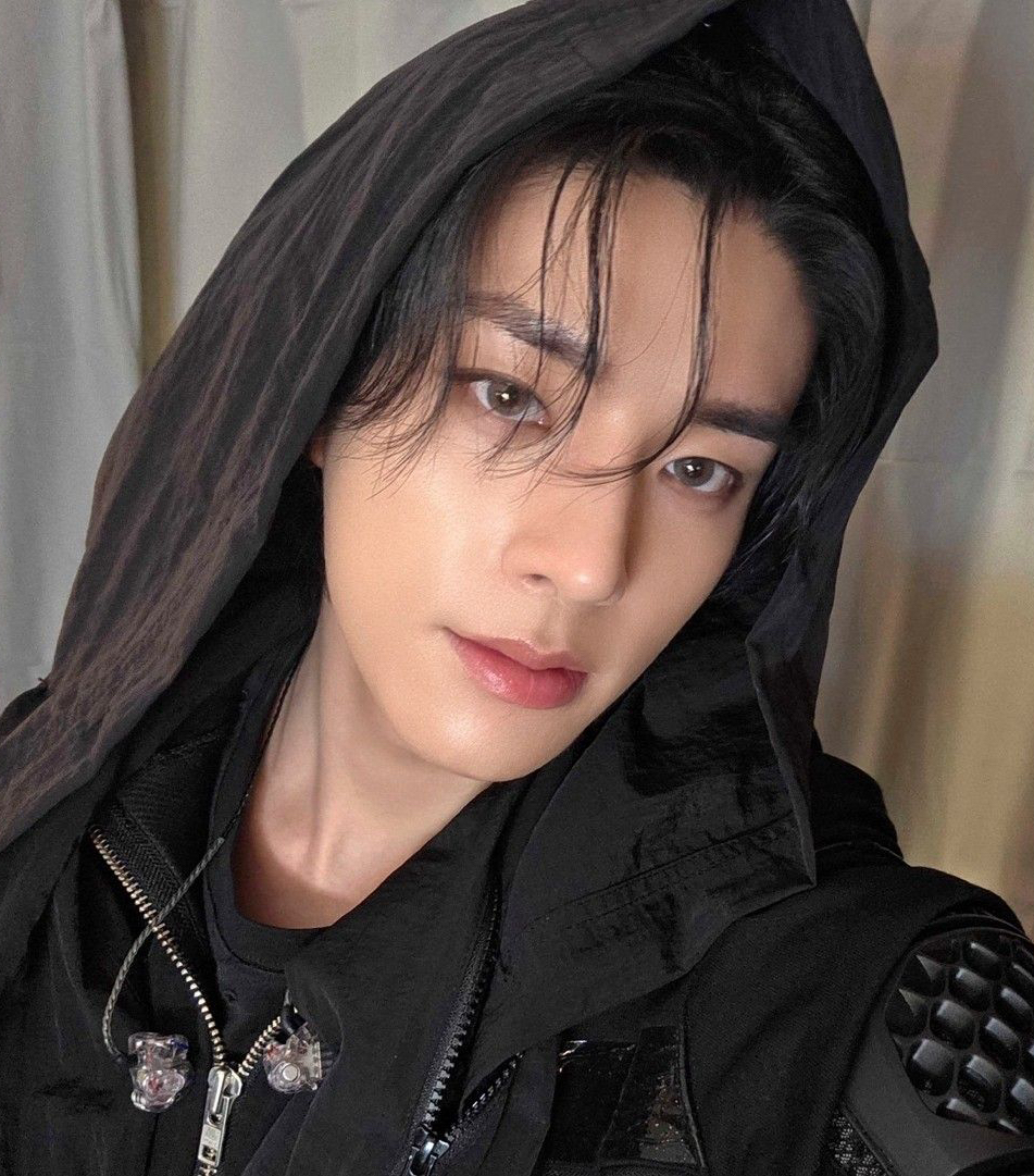 Behind-the-scenes cut of Jake (ENHYPEN)