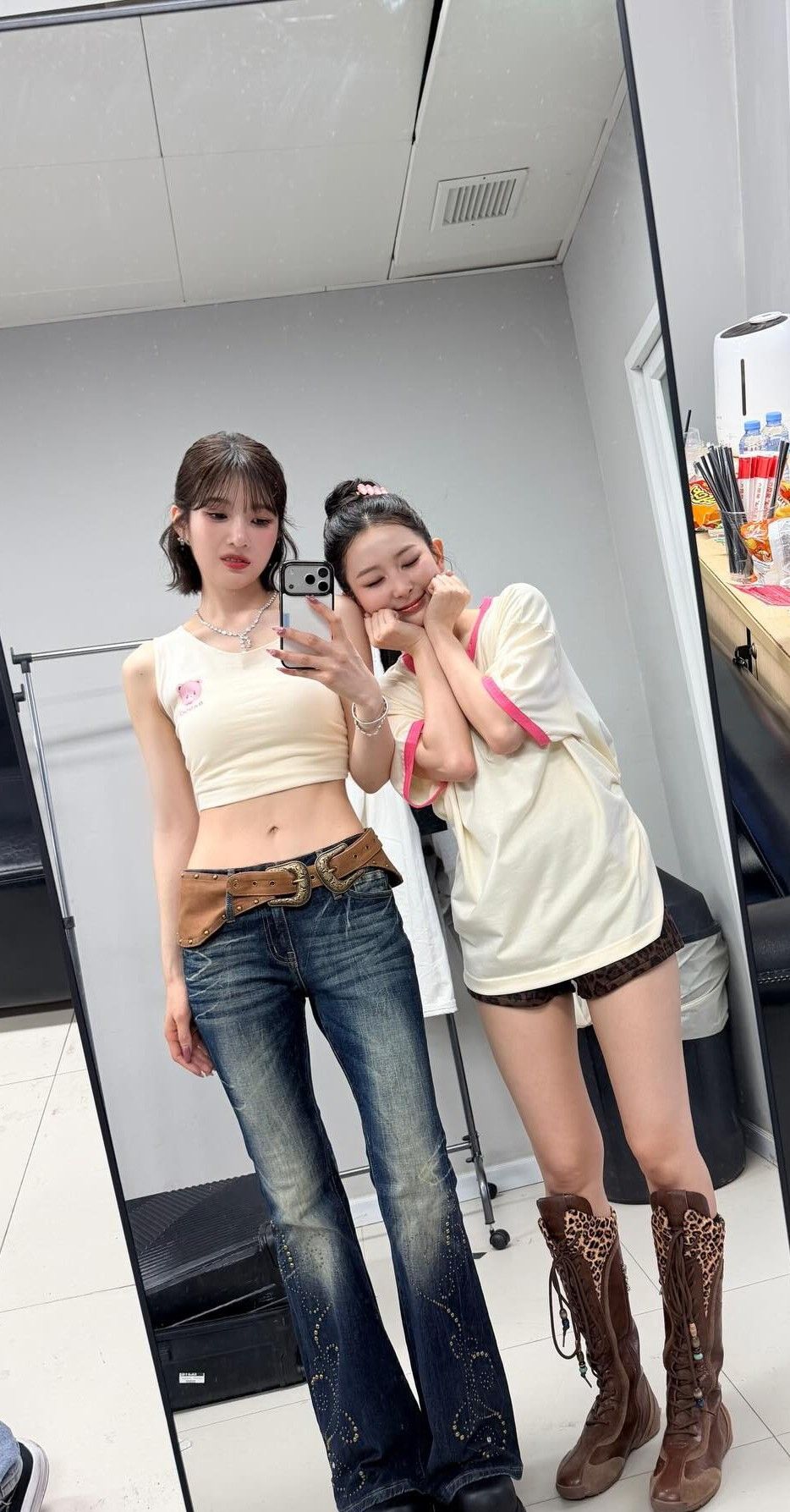 A moment captured by Joy (Red Velvet)'s fan