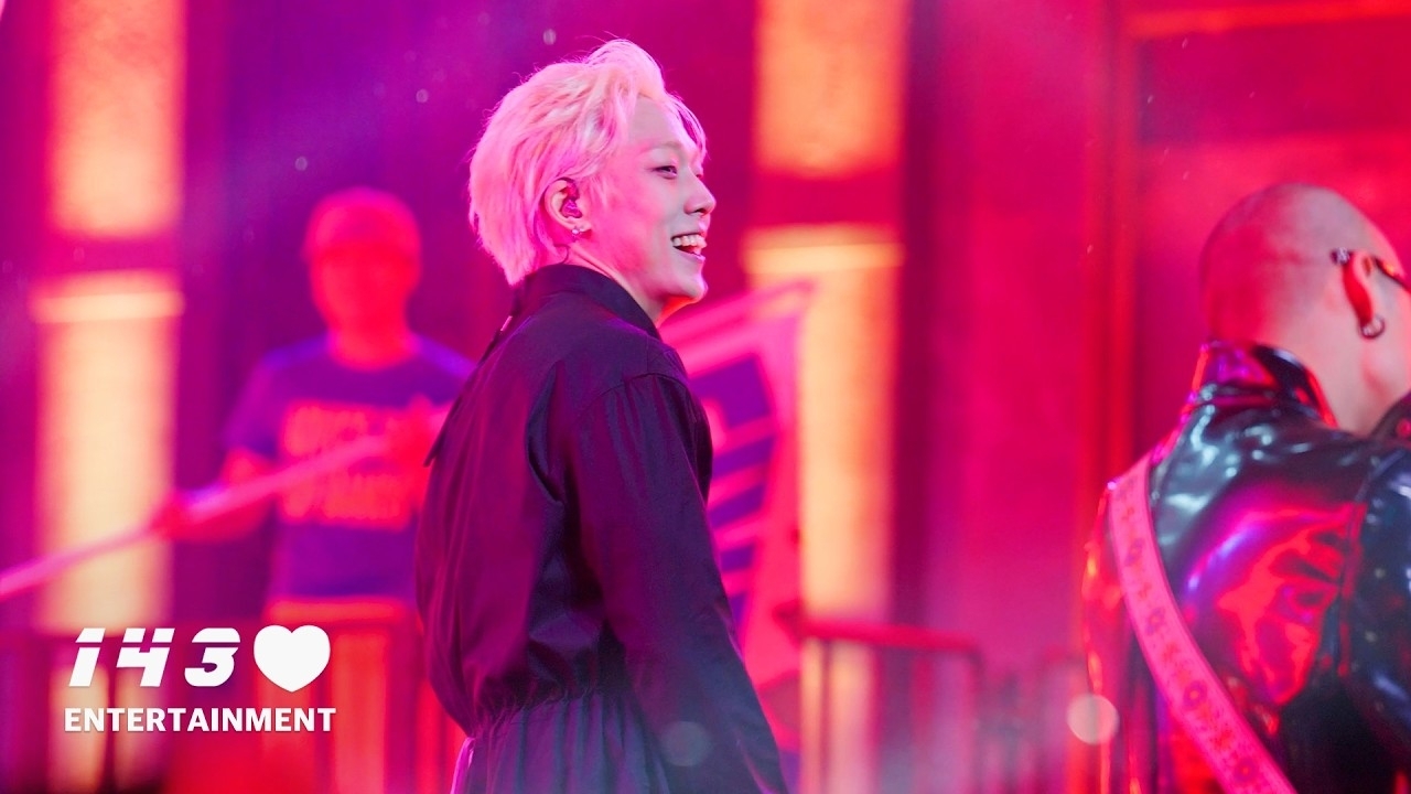 A moment captured by BOBBY (iKON)'s fan