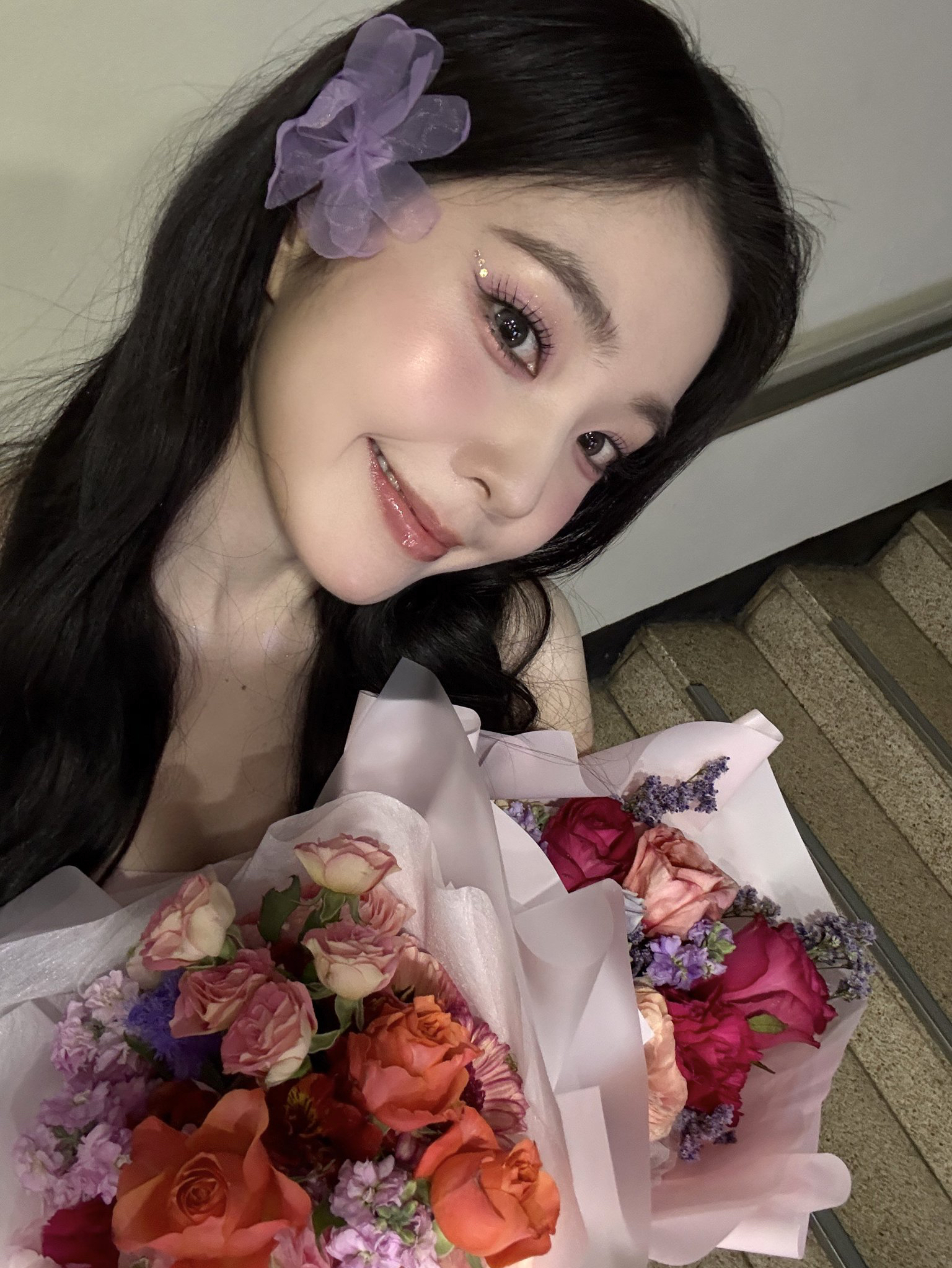 Behind-the-scenes cut of Red Velvet