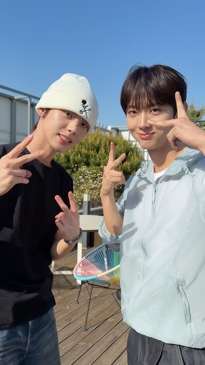 The most beloved wallpaper among Han Yujin (AND2BLE)'s fans