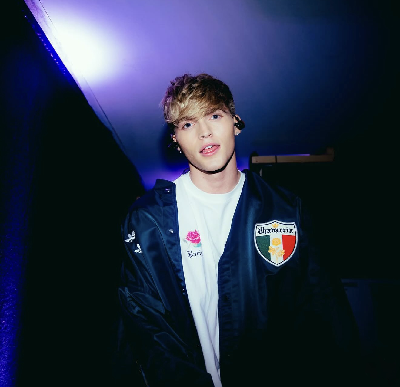 Behind-the-scenes cut of Gabi (SANTOS BRAVOS)