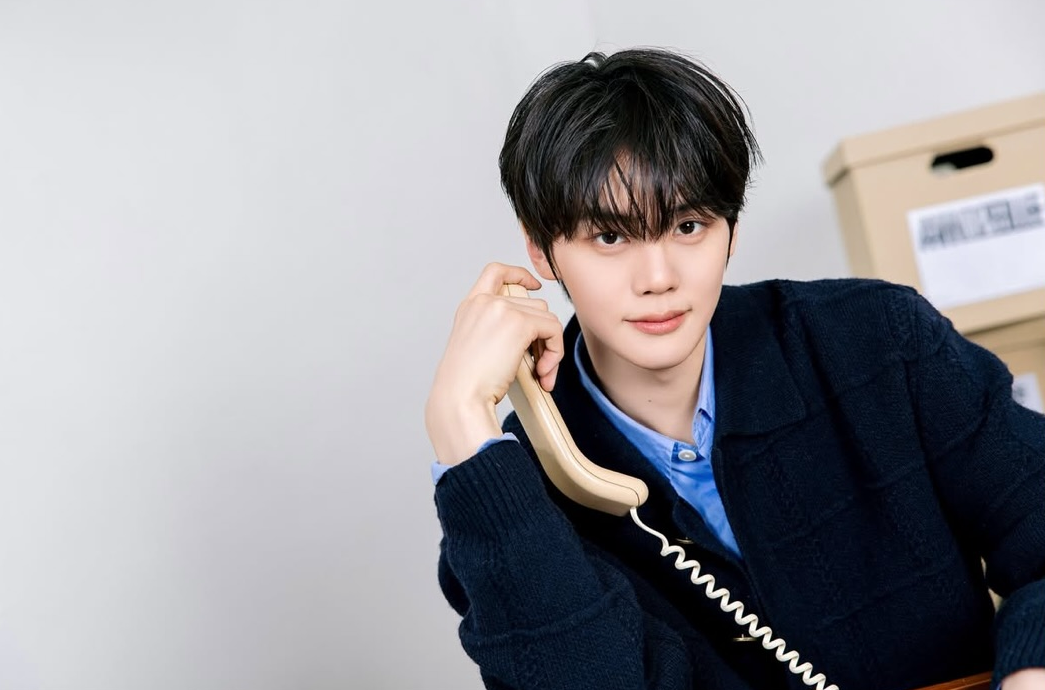 Behind-the-scenes cut of Kim Gyuvin