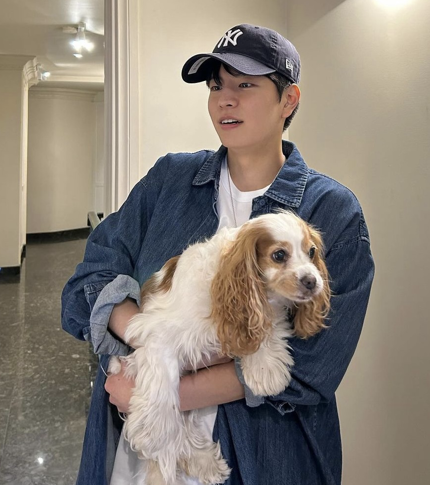 Behind-the-scenes cut of Seungmin (Stray Kids)