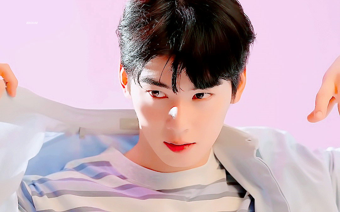 Latest photo of Eunwoo (ASTRO)