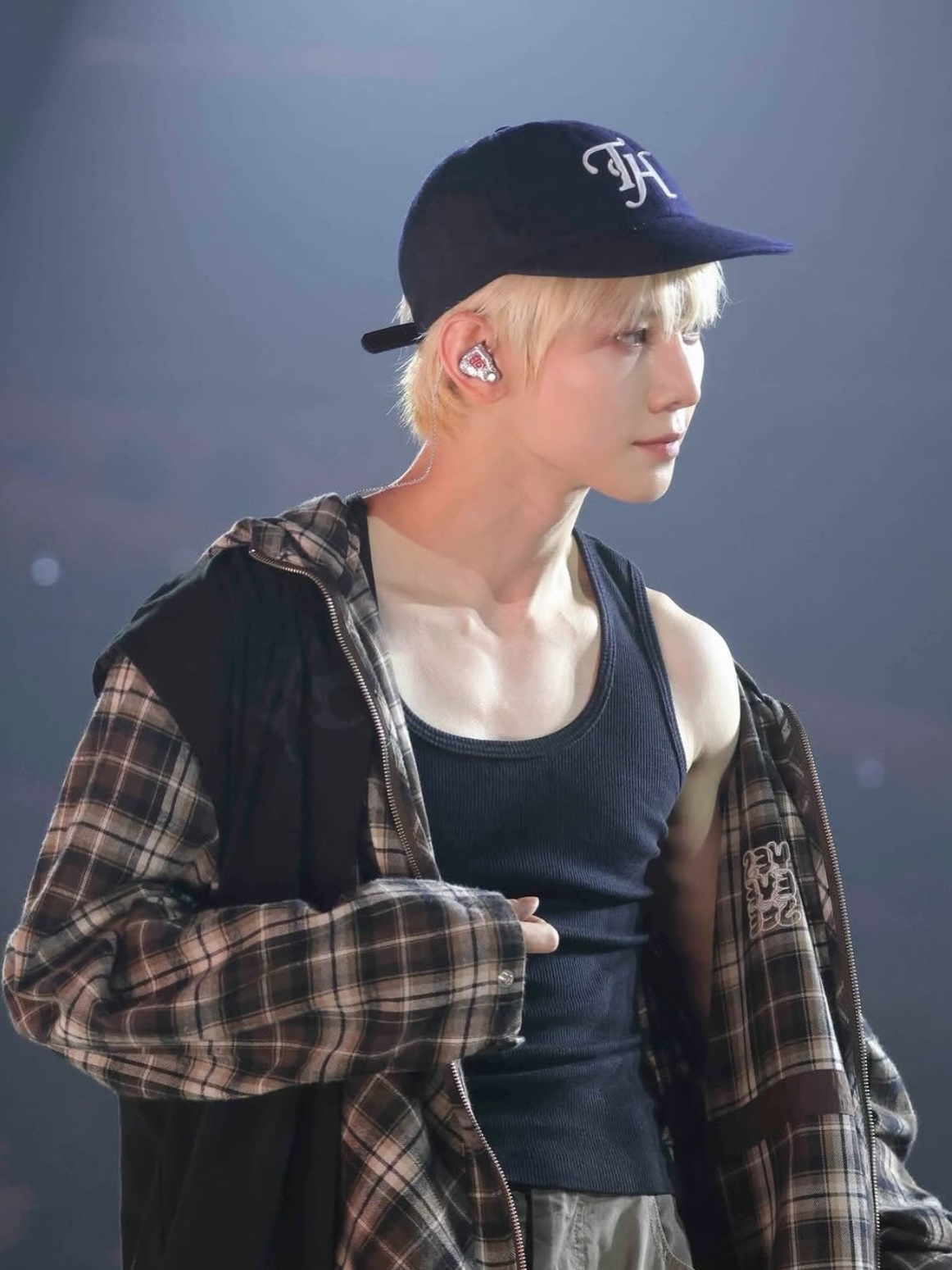 Recent activity shot of Yeosang (ATEEZ)