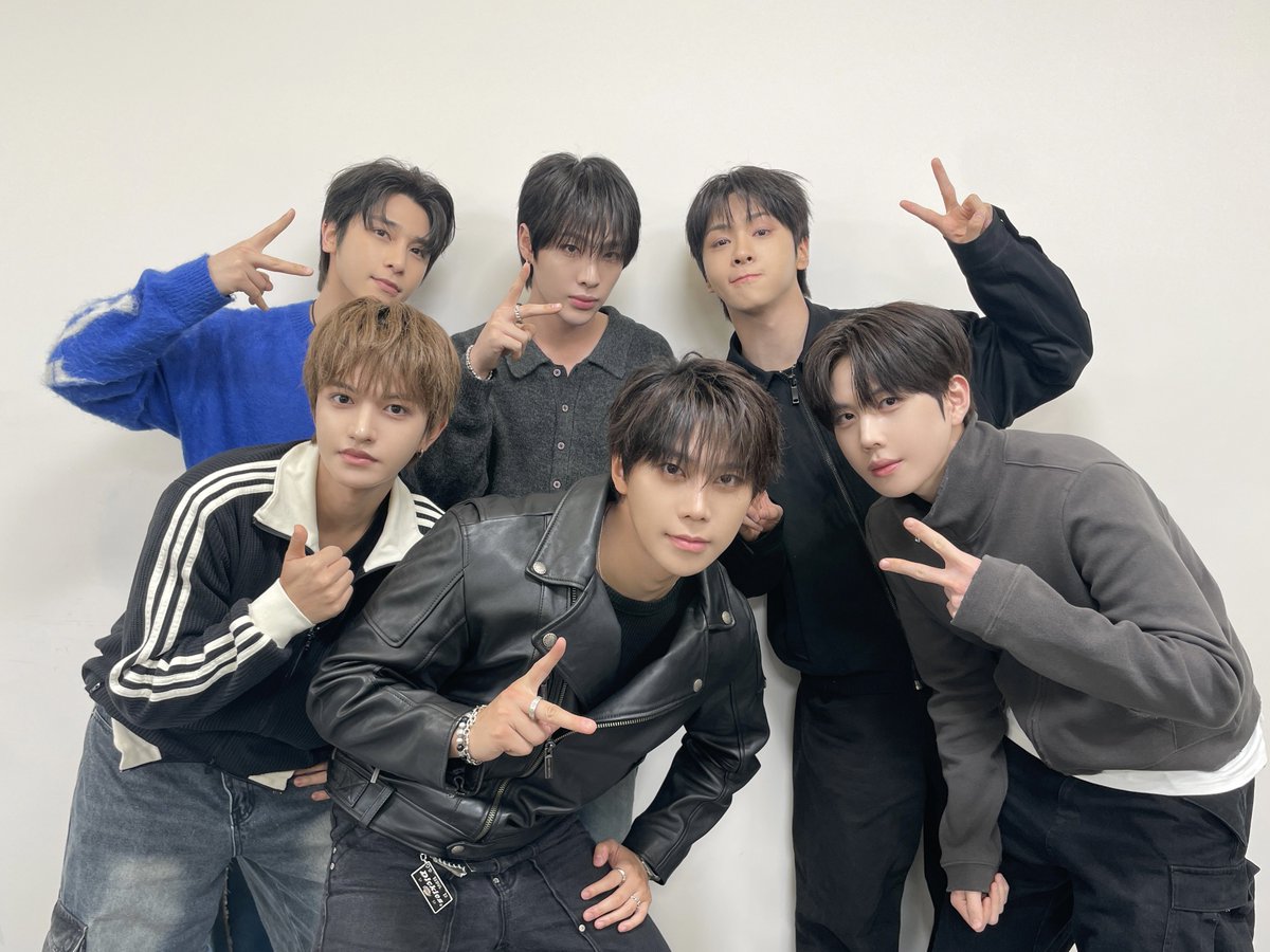 A moment captured by BAE173's fan