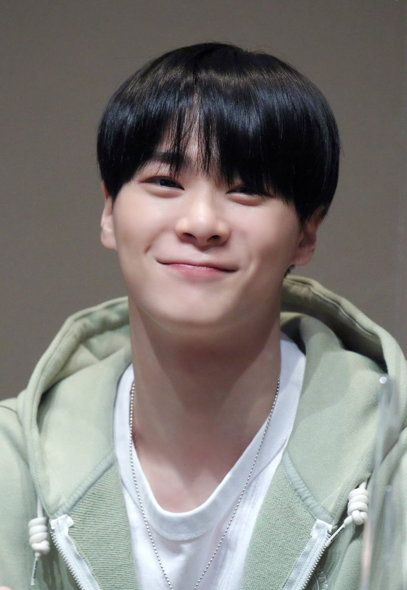 Behind-the-scenes cut of Moonbin (ASTRO)