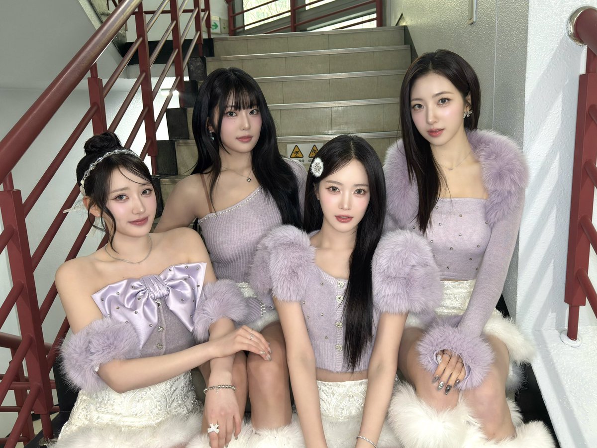 A moment captured by H1-KEY's fan