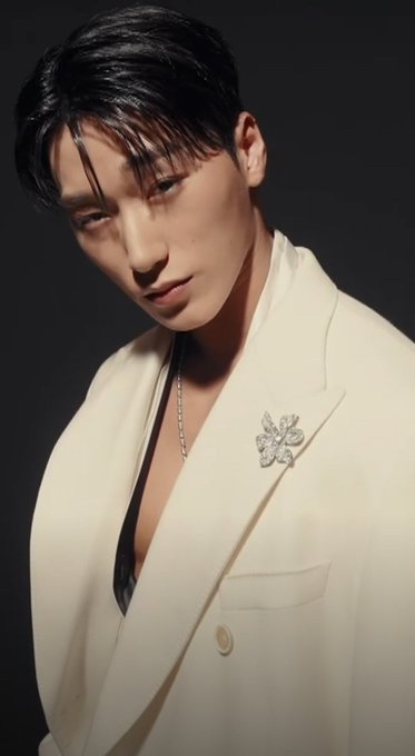 崔傘 (ATEEZ)粉丝亲手制作的特别壁纸