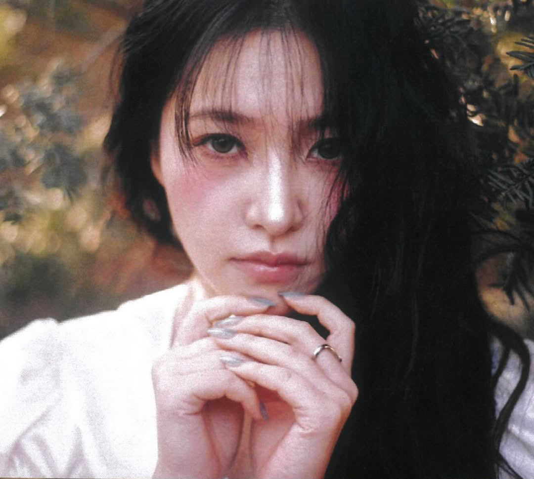 Today's most popular wallpaper in the Red Velvet community