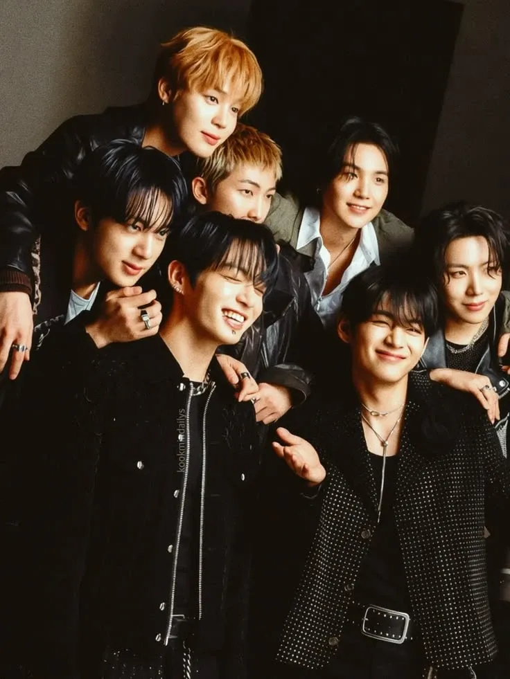 Foto aktivitas terbaru BTS