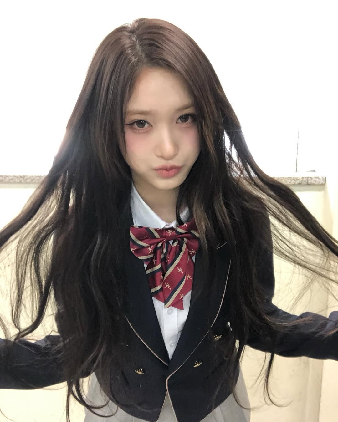 Recent activity shot of Leeseo (IVE)