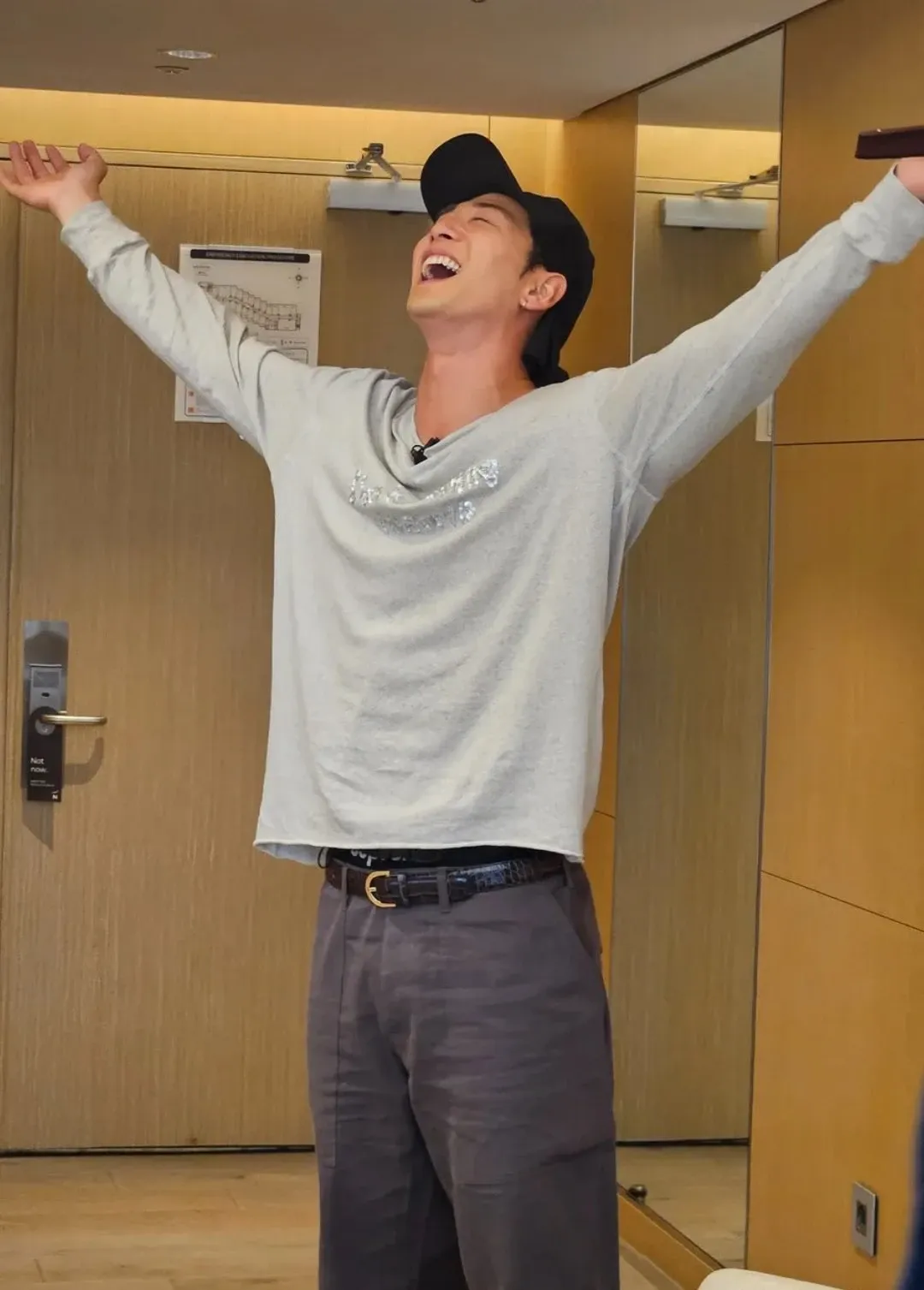 Momen yang diabadikan oleh penggemar Baekho