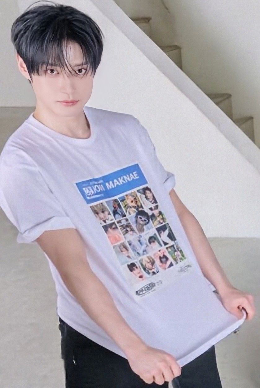 Behind-the-scenes cut of Kim Jiwoong (ZEROBASEONE)