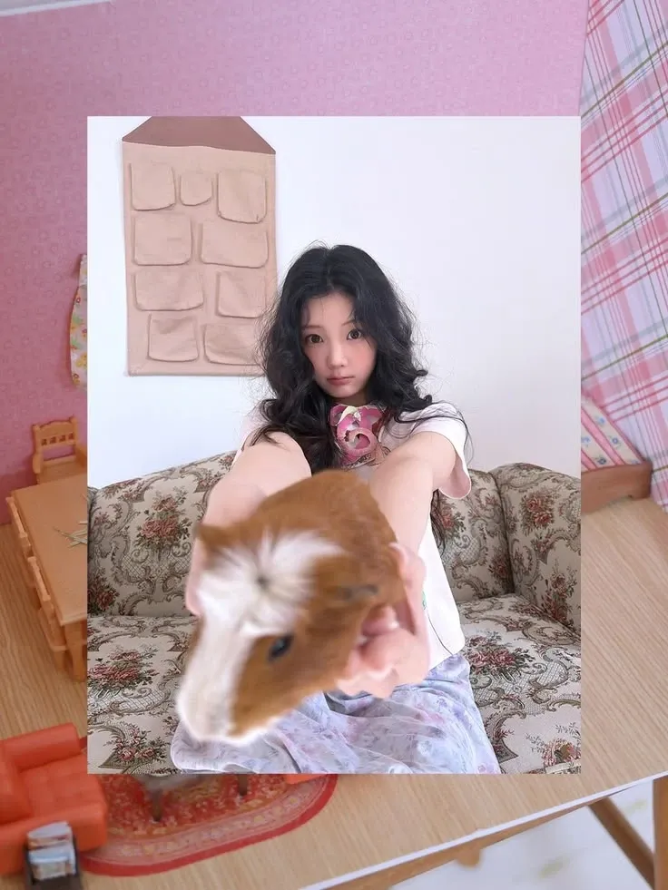 Behind-the-scenes cut of Wonhee (ILLIT)