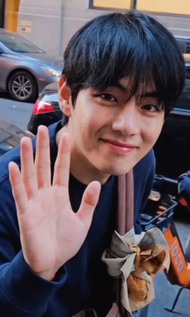 The most beloved wallpaper among V (BTS)'s fans