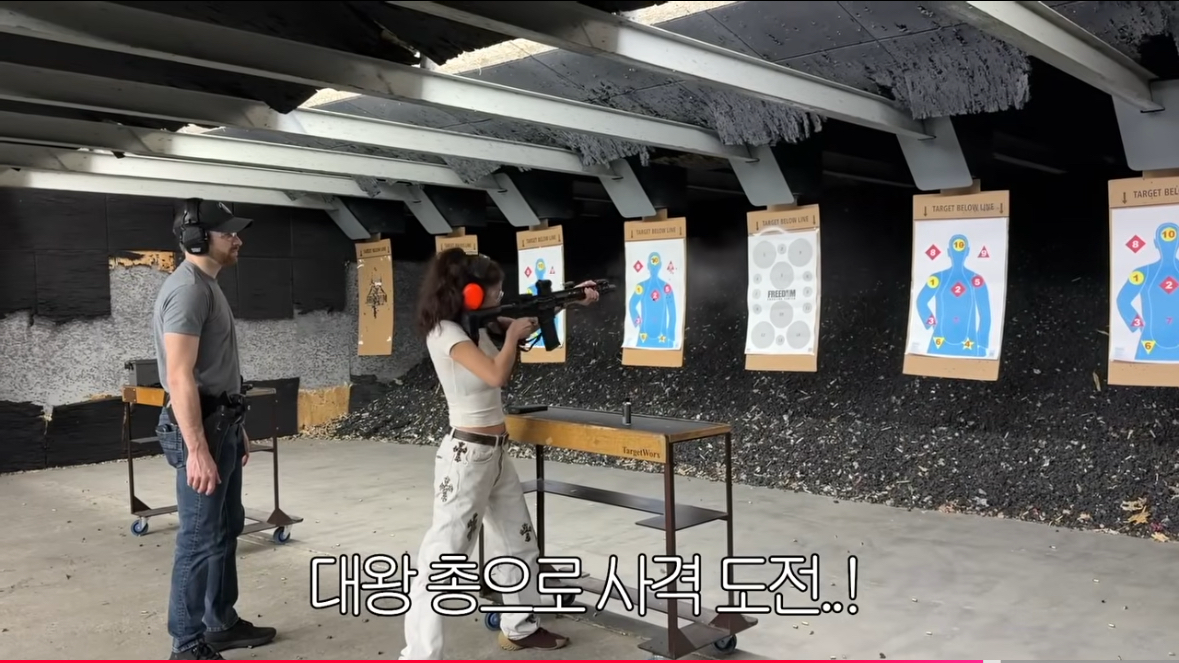 Momen yang diabadikan oleh penggemar Jihyo (TWICE)