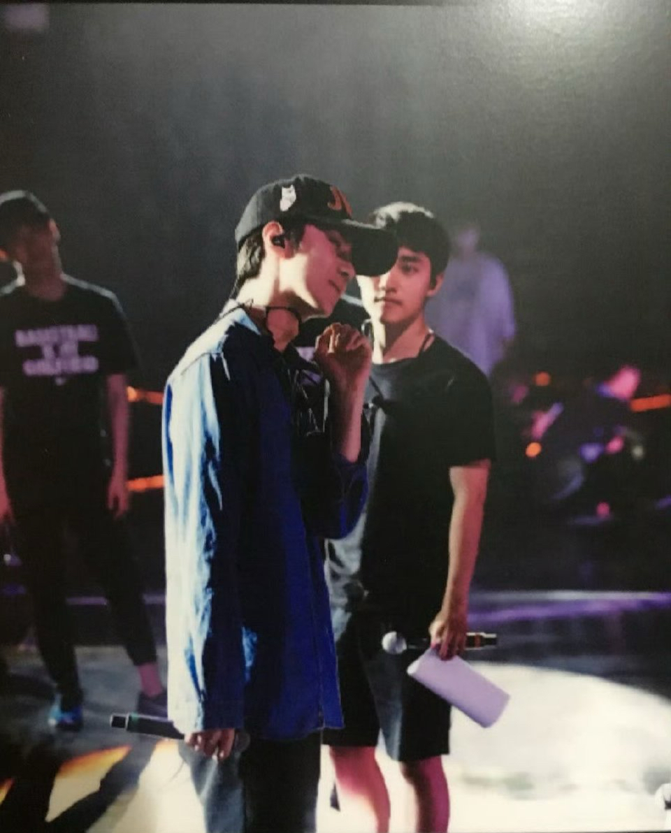 세훈 (EXO)의 비하인드 컷