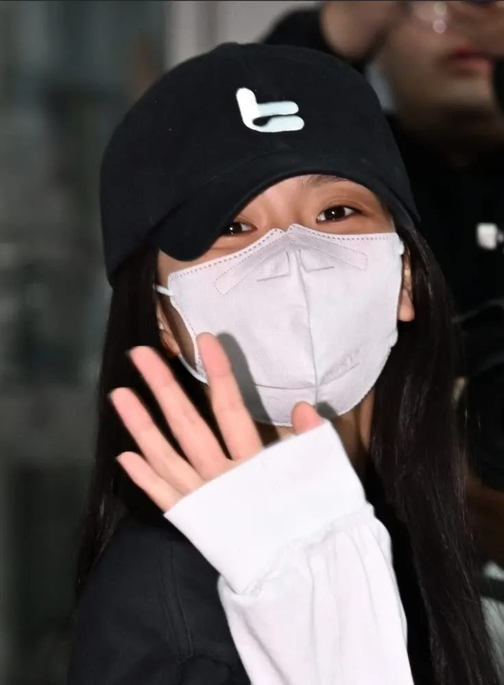ジス (BLACKPINK)の最近の活動写真