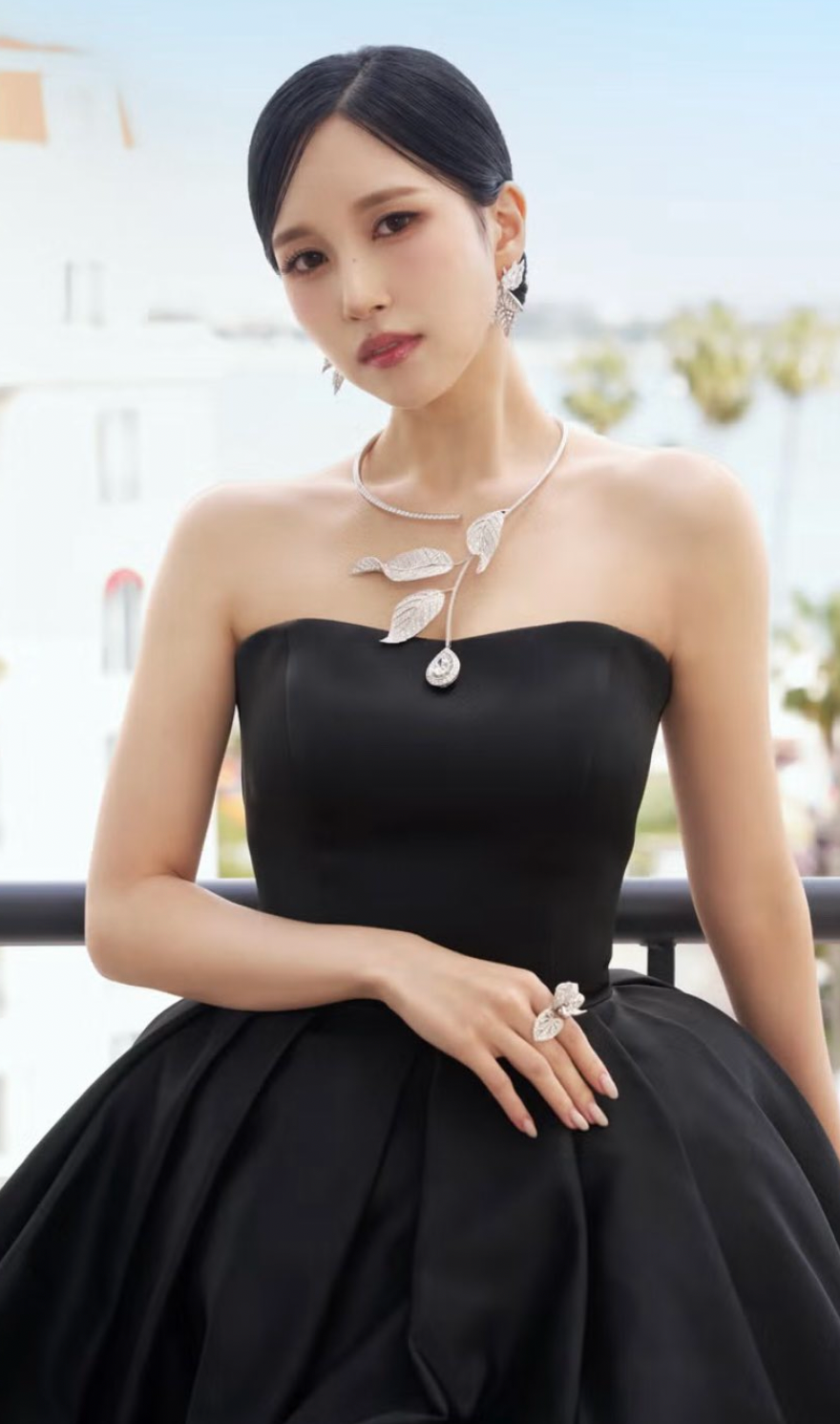 A moment captured by Mina (TWICE)'s fan