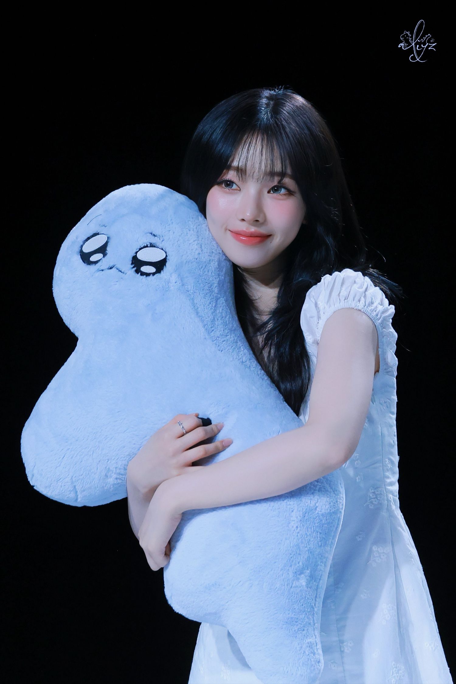 Recent activity shot of Karina (aespa)