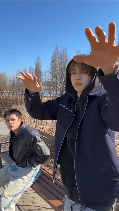 Fandom-recommended wallpaper image of CORTIS