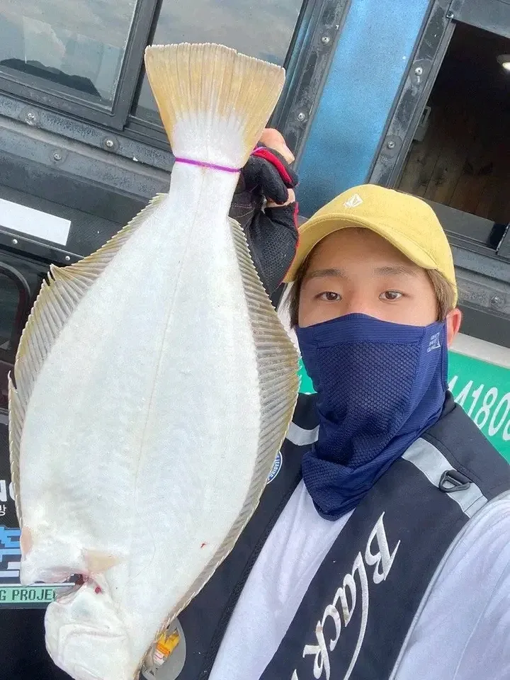 A moment captured by Jinjin (ASTRO)'s fan