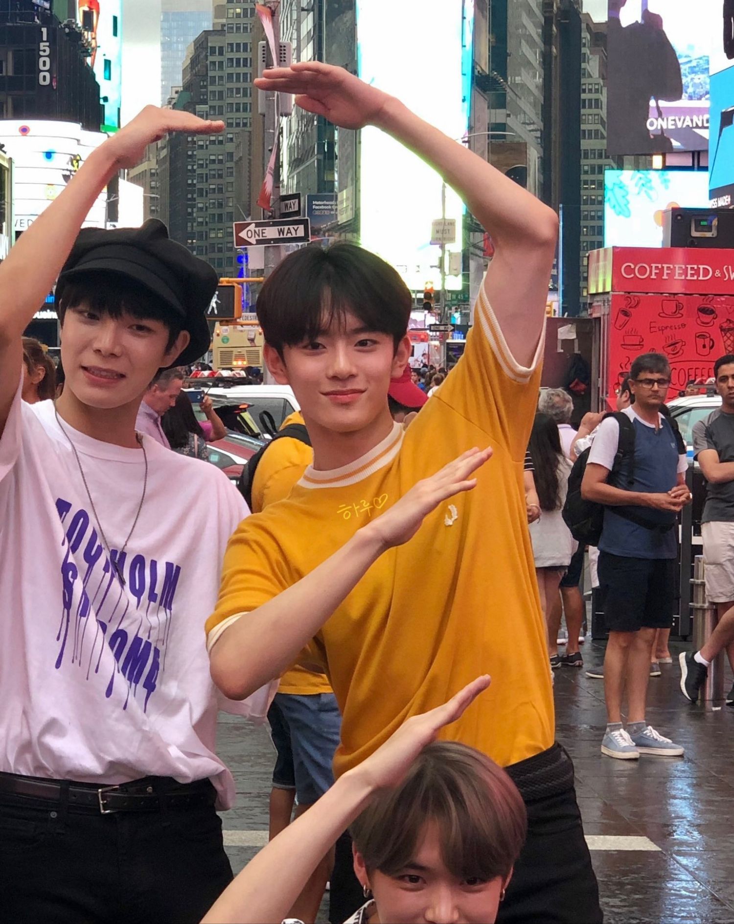 Behind-the-scenes cut of Kangmin (VERIVERY)