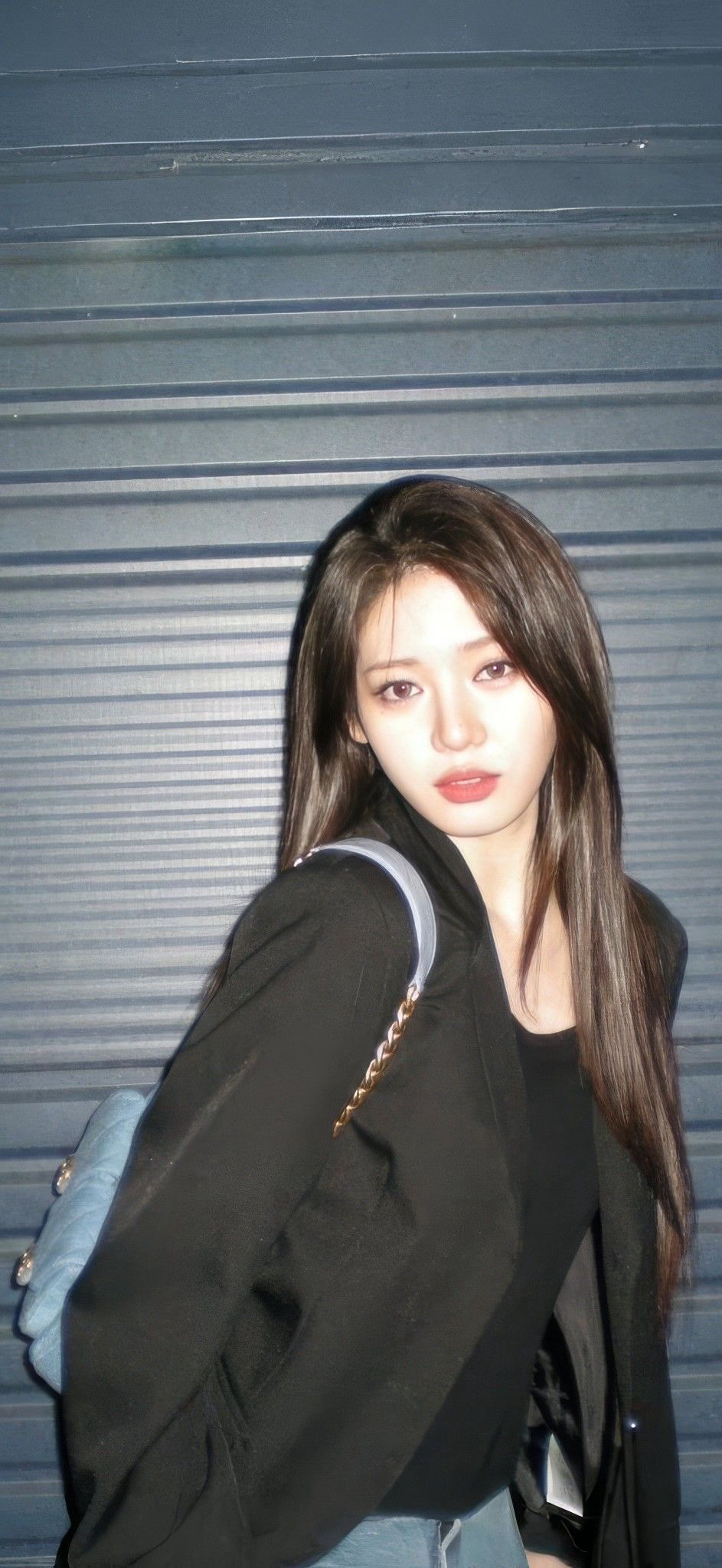 Behind-the-scenes cut of Rora (BABYMONSTER)