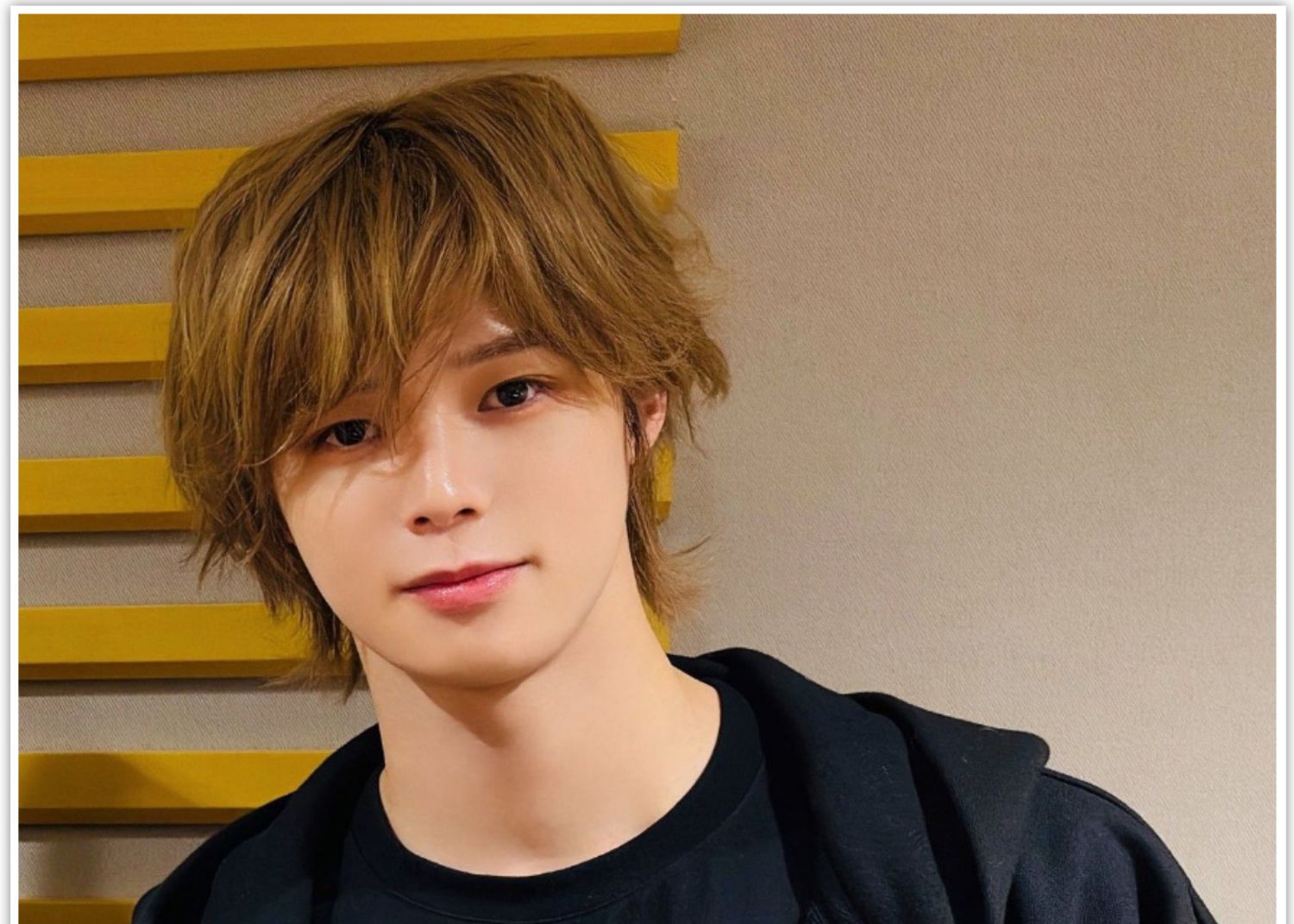 A moment captured by K (&TEAM)'s fan