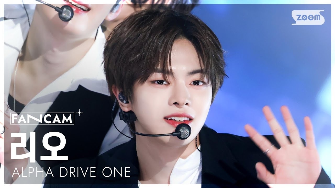 A moment captured by Lee Leo (ALPHA DRIVE ONE)'s fan