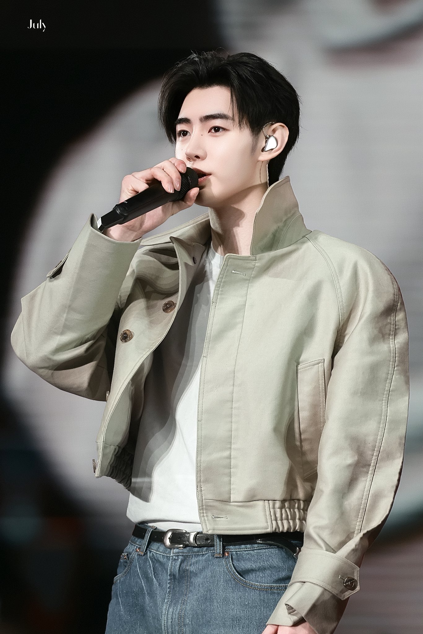 Foto terbaru Sunghoon (ENHYPEN)