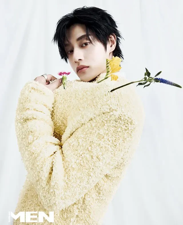 Latest photo of Kim Jiwoong (ZEROBASEONE)