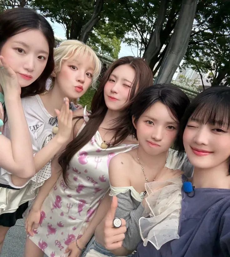 A moment captured by i-dle's fan