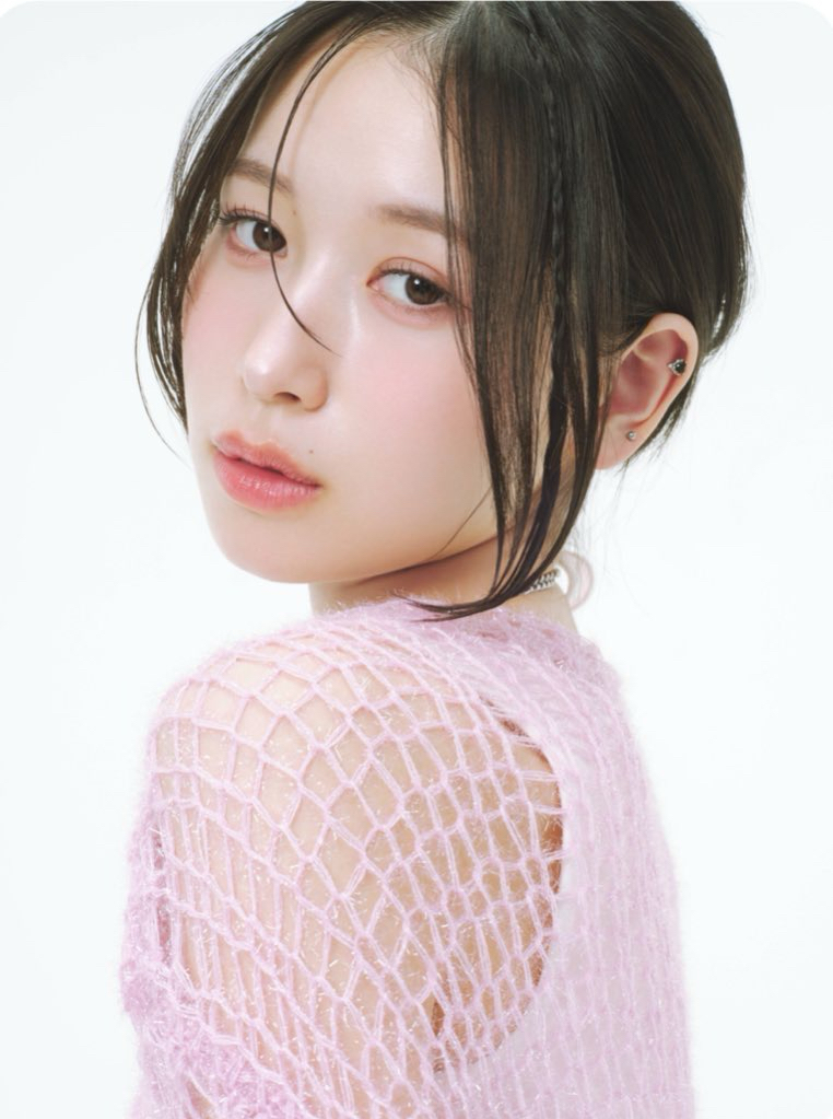 Recent activity shot of Kasahara Momona (ME:I)