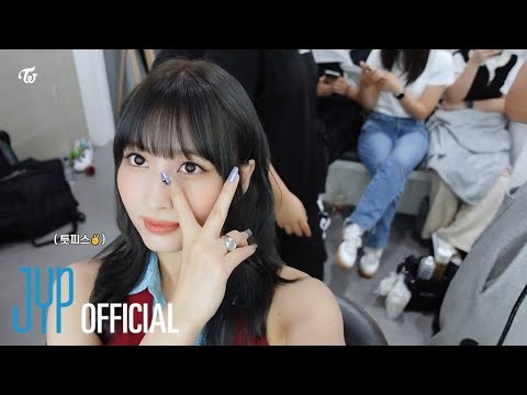 Foto aktivitas terbaru TWICE