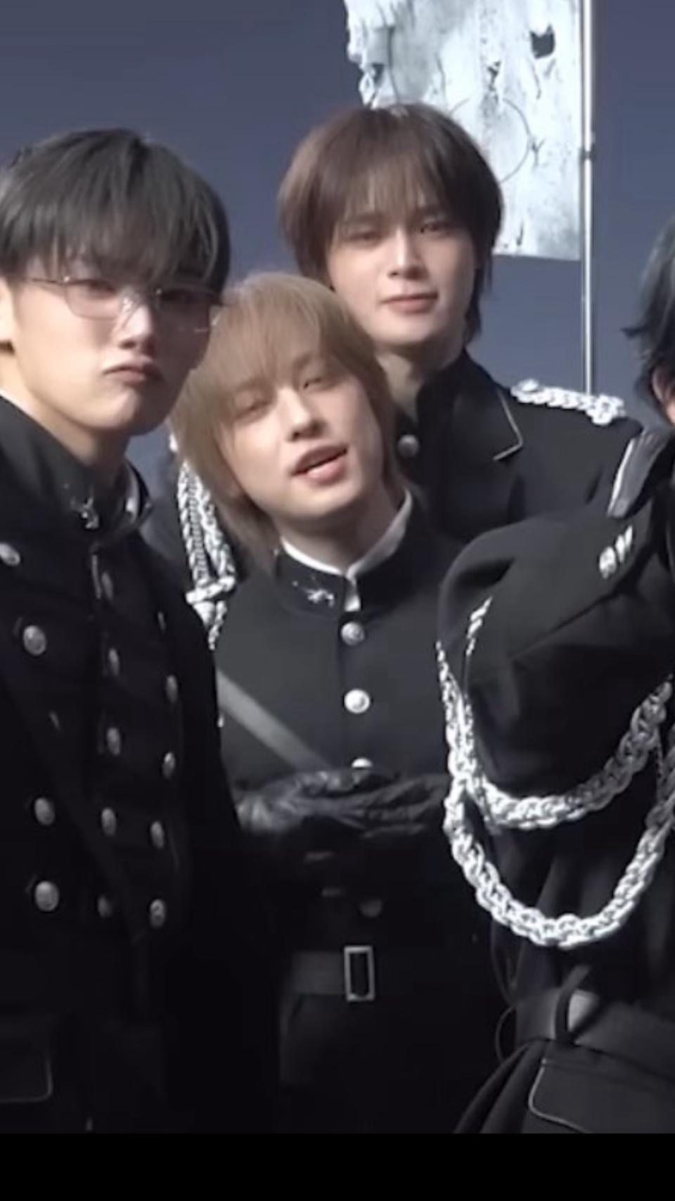 A heartfelt wallpaper shared by &TEAM's fans