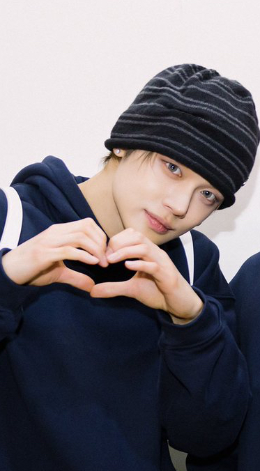 A heartfelt wallpaper shared by Yeonjun (TOMORROW X TOGETHER)'s fans