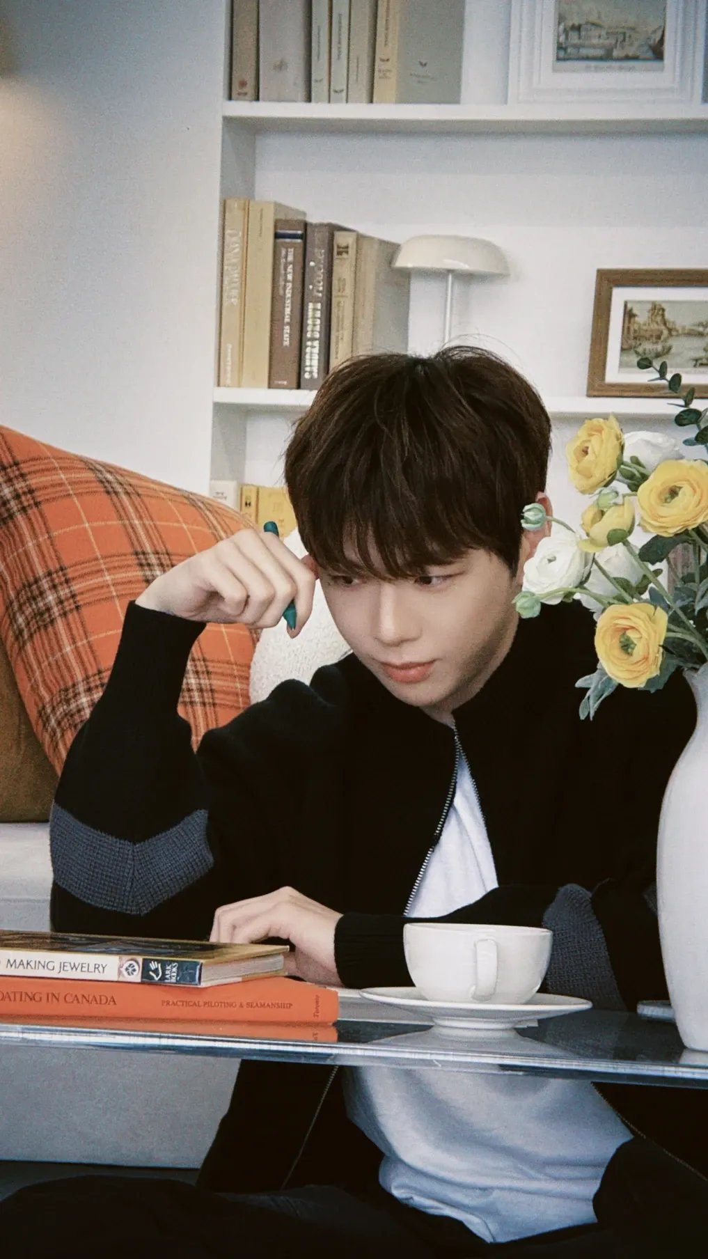 A heartfelt wallpaper shared by Kang Daniel's fans