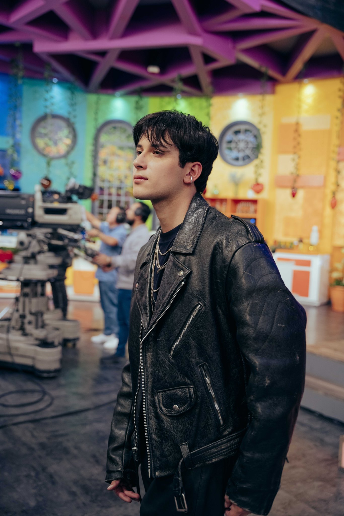 Behind-the-scenes cut of Alejandro (SANTOS BRAVOS)