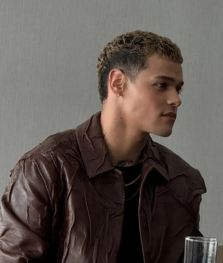 Behind-the-scenes cut of SANTOS BRAVOS