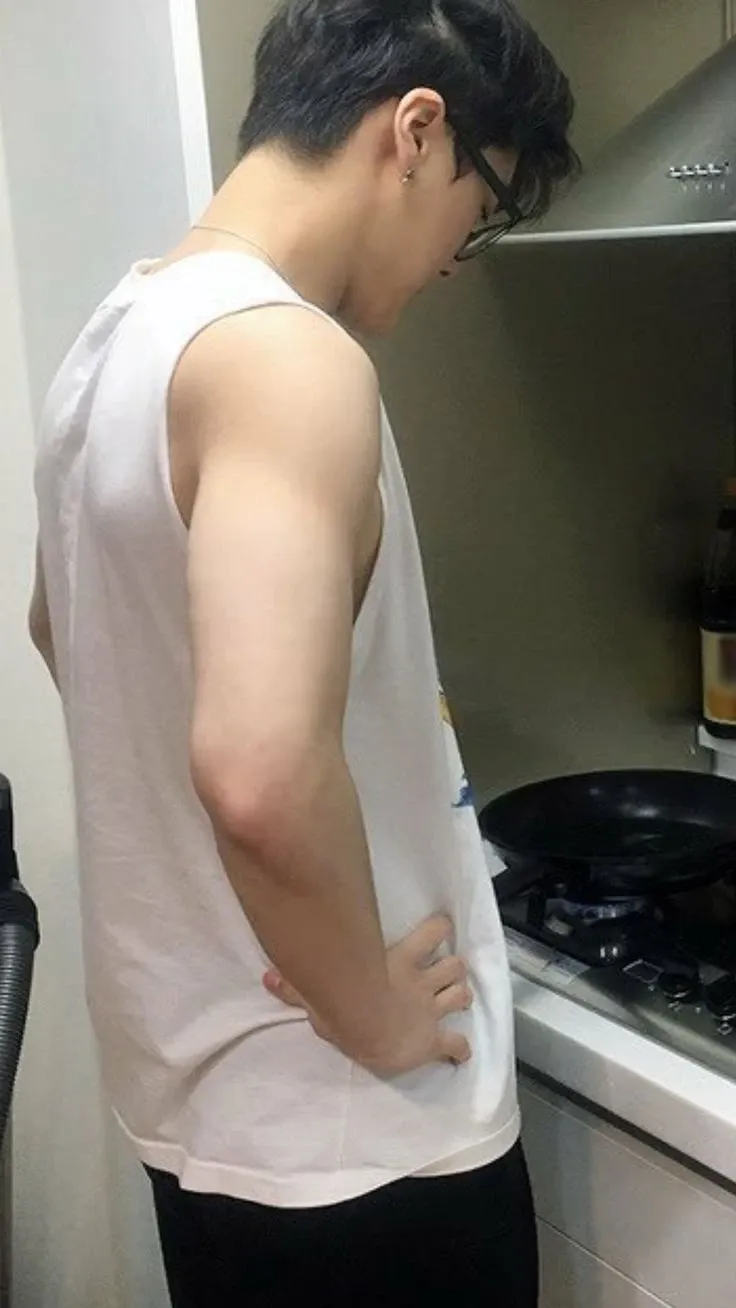 Behind-the-scenes cut of Moonbin (ASTRO)