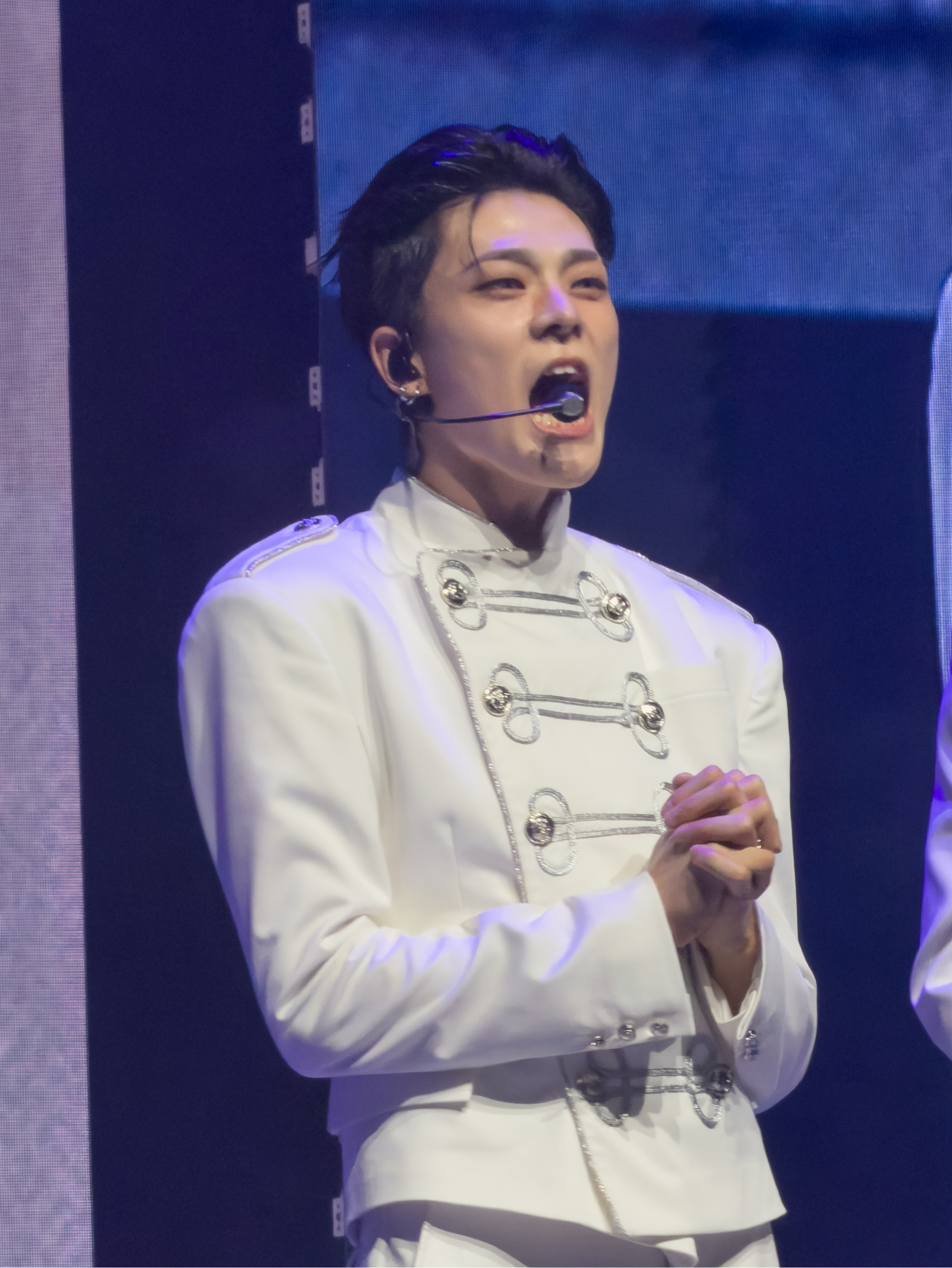 金俊民 (WHIB)的幕后花絮