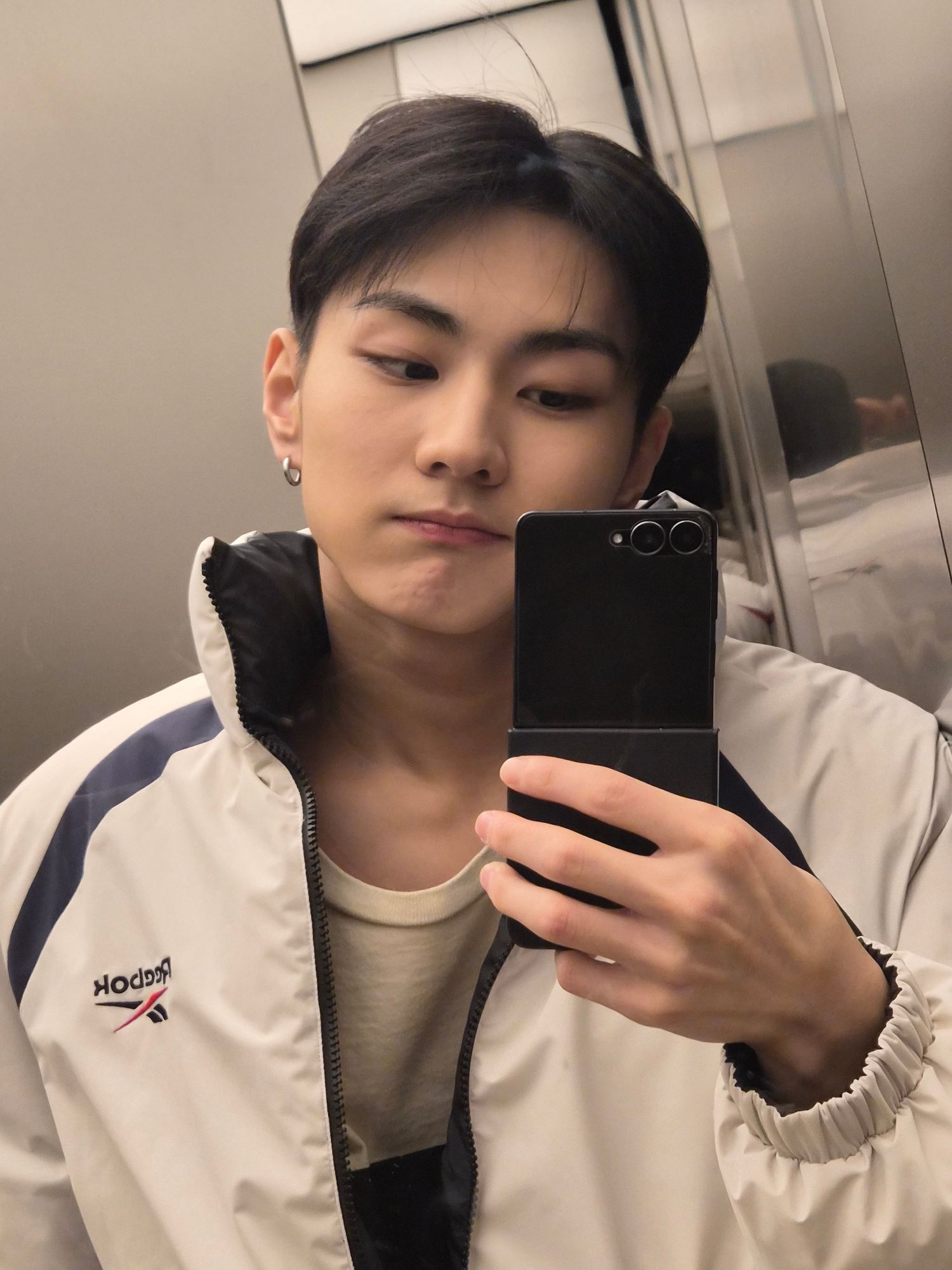 Recent activity shot of Jungwon (ENHYPEN)