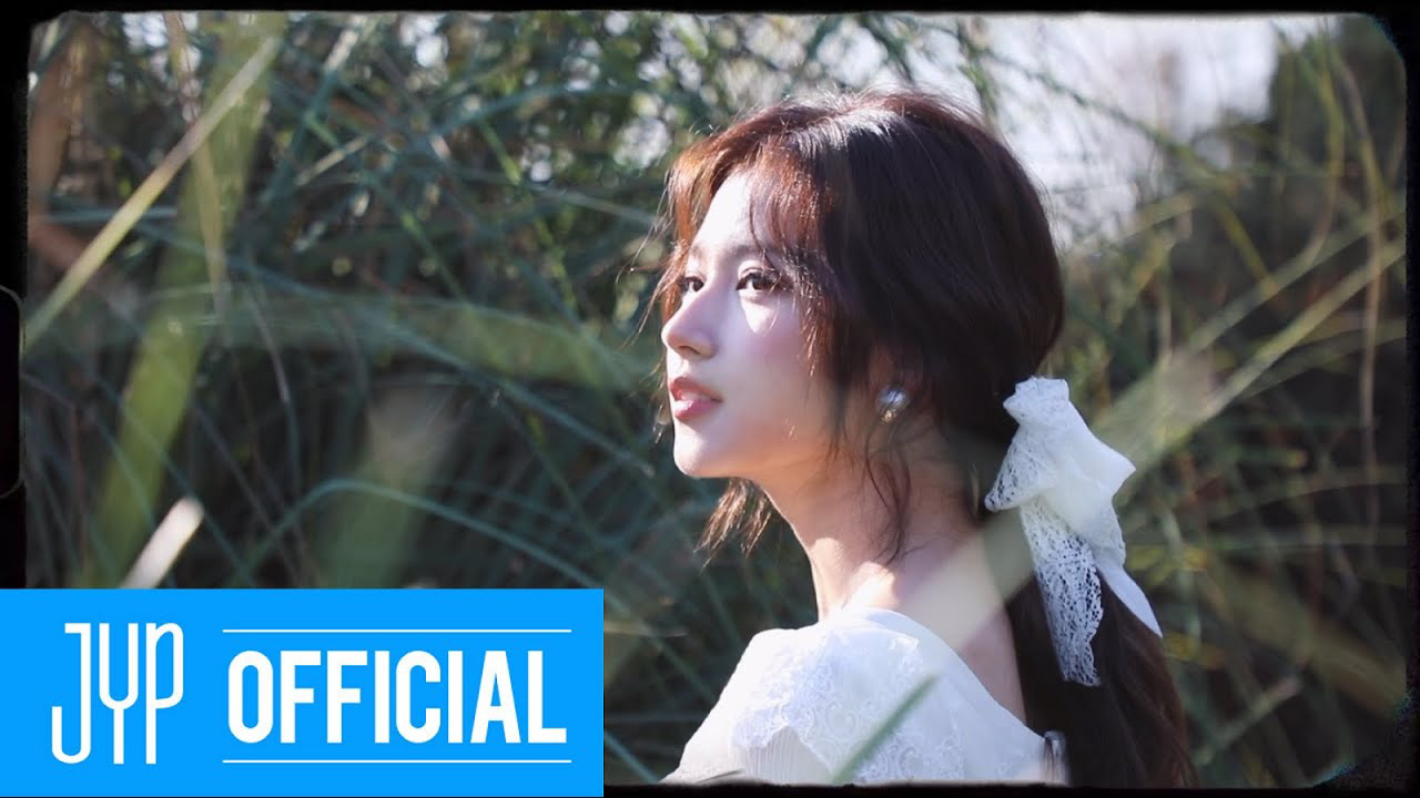 Foto terbaru Sana (TWICE)