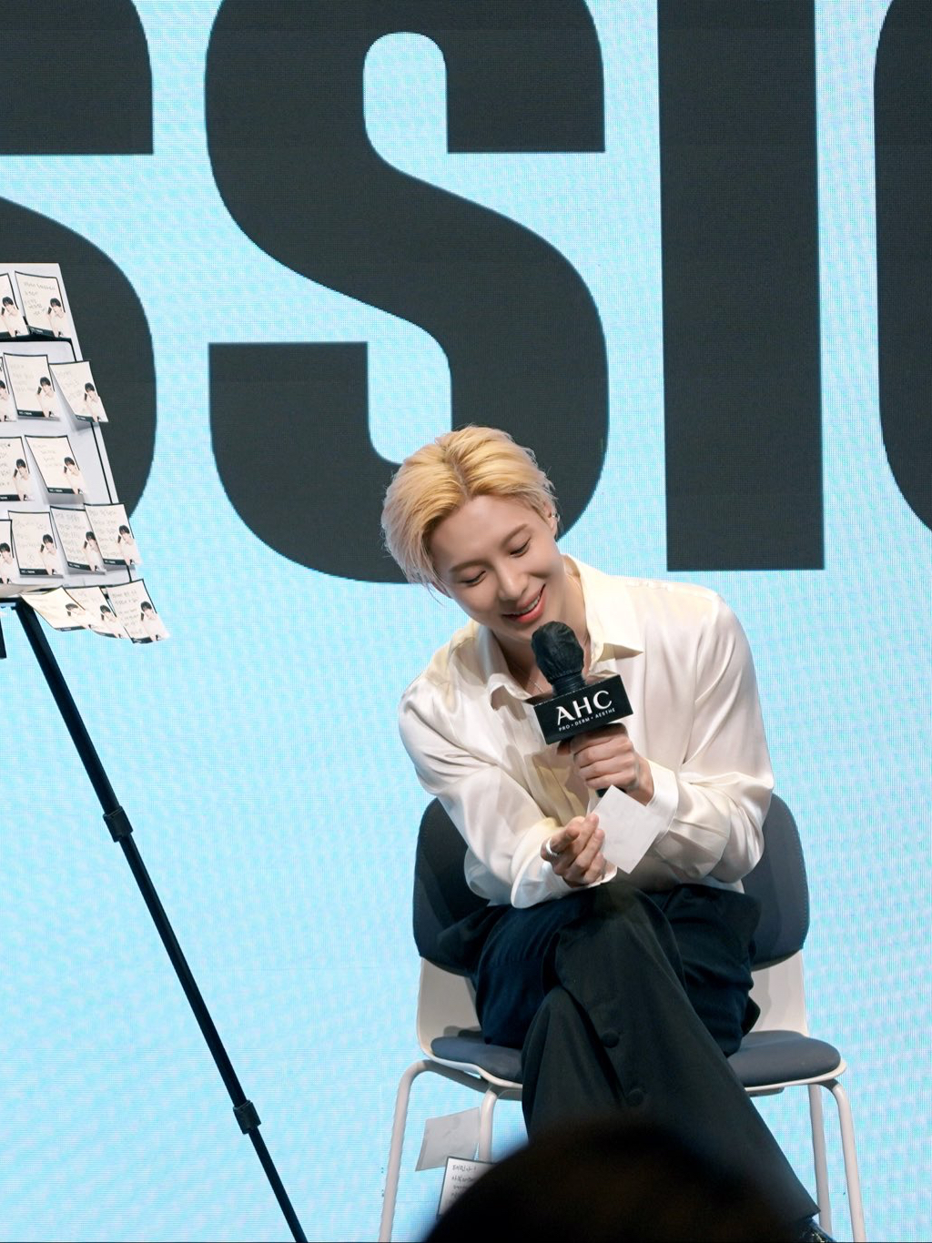 A moment captured by Taemin (SHINee)'s fan